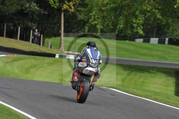 Motorcycle action photographs;cadwell;cadwell park photographs;event digital images;eventdigitalimages;motor racing louth lincolnshire;no limits trackday;peter wileman photography;trackday;trackday digital images;trackday photos