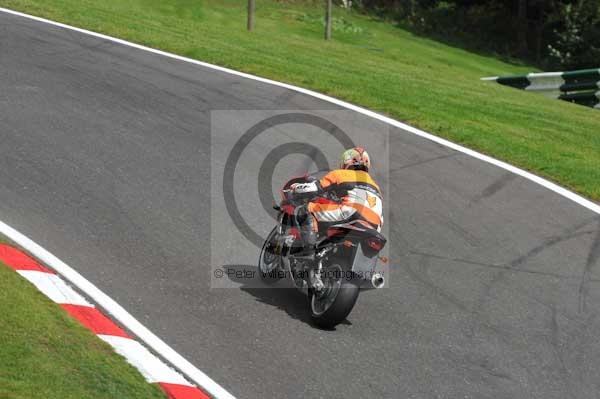 Motorcycle action photographs;cadwell;cadwell park photographs;event digital images;eventdigitalimages;motor racing louth lincolnshire;no limits trackday;peter wileman photography;trackday;trackday digital images;trackday photos