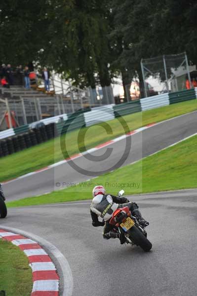 Motorcycle action photographs;cadwell;cadwell park photographs;event digital images;eventdigitalimages;motor racing louth lincolnshire;no limits trackday;peter wileman photography;trackday;trackday digital images;trackday photos