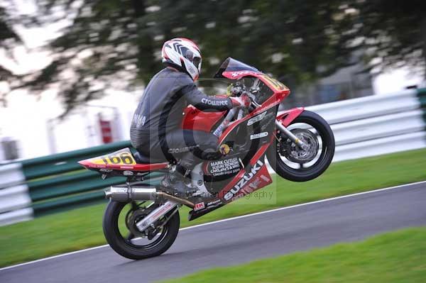 Motorcycle action photographs;cadwell;cadwell park photographs;event digital images;eventdigitalimages;motor racing louth lincolnshire;no limits trackday;peter wileman photography;trackday;trackday digital images;trackday photos