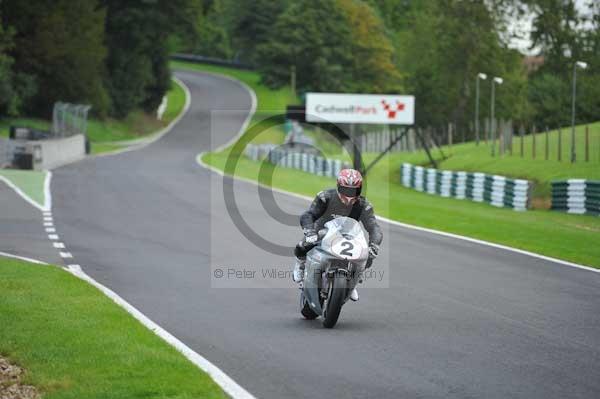 Motorcycle action photographs;cadwell;cadwell park photographs;event digital images;eventdigitalimages;motor racing louth lincolnshire;no limits trackday;peter wileman photography;trackday;trackday digital images;trackday photos