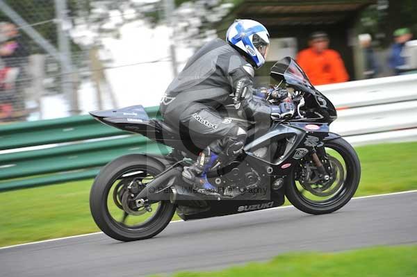 Motorcycle action photographs;cadwell;cadwell park photographs;event digital images;eventdigitalimages;motor racing louth lincolnshire;no limits trackday;peter wileman photography;trackday;trackday digital images;trackday photos