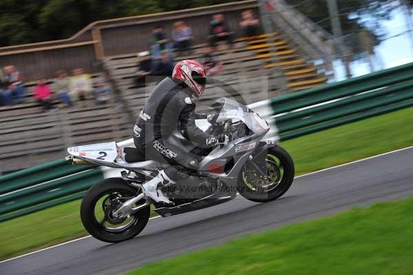 Motorcycle action photographs;cadwell;cadwell park photographs;event digital images;eventdigitalimages;motor racing louth lincolnshire;no limits trackday;peter wileman photography;trackday;trackday digital images;trackday photos