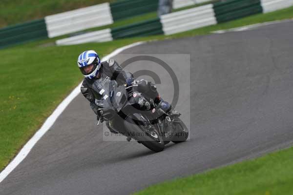 Motorcycle action photographs;cadwell;cadwell park photographs;event digital images;eventdigitalimages;motor racing louth lincolnshire;no limits trackday;peter wileman photography;trackday;trackday digital images;trackday photos