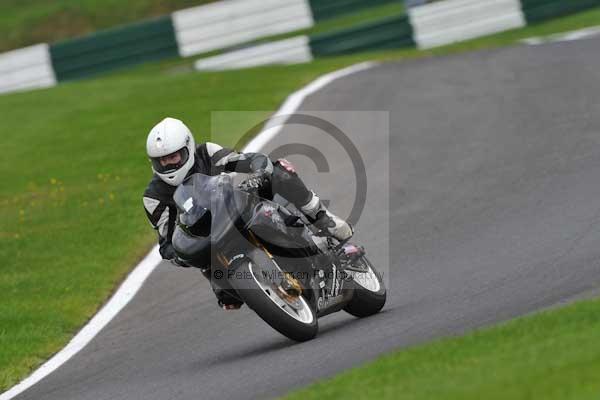 Motorcycle action photographs;cadwell;cadwell park photographs;event digital images;eventdigitalimages;motor racing louth lincolnshire;no limits trackday;peter wileman photography;trackday;trackday digital images;trackday photos