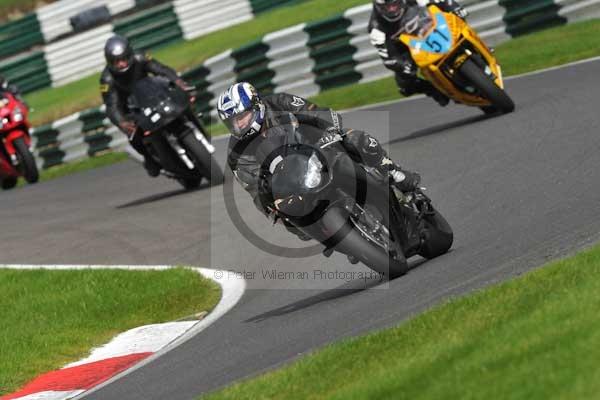 Motorcycle action photographs;cadwell;cadwell park photographs;event digital images;eventdigitalimages;motor racing louth lincolnshire;no limits trackday;peter wileman photography;trackday;trackday digital images;trackday photos