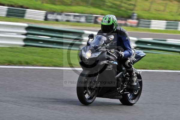 Motorcycle action photographs;cadwell;cadwell park photographs;event digital images;eventdigitalimages;motor racing louth lincolnshire;no limits trackday;peter wileman photography;trackday;trackday digital images;trackday photos