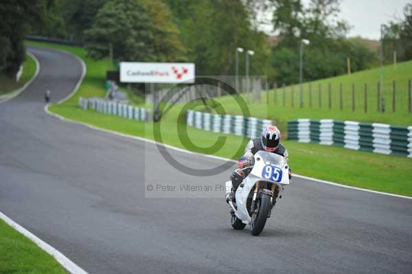 Motorcycle action photographs;cadwell;cadwell park photographs;event digital images;eventdigitalimages;motor racing louth lincolnshire;no limits trackday;peter wileman photography;trackday;trackday digital images;trackday photos