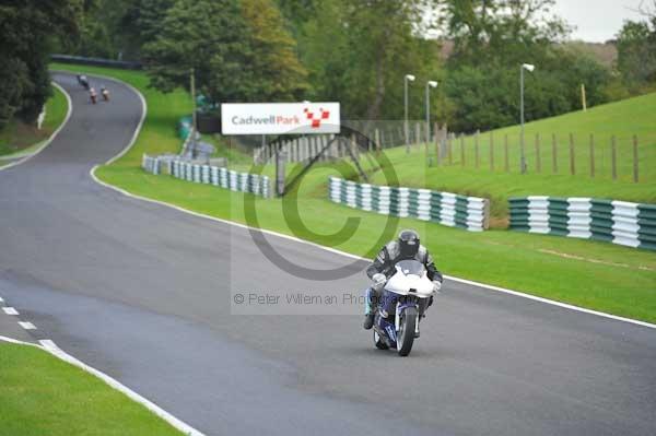 Motorcycle action photographs;cadwell;cadwell park photographs;event digital images;eventdigitalimages;motor racing louth lincolnshire;no limits trackday;peter wileman photography;trackday;trackday digital images;trackday photos