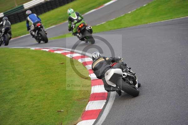Motorcycle action photographs;cadwell;cadwell park photographs;event digital images;eventdigitalimages;motor racing louth lincolnshire;no limits trackday;peter wileman photography;trackday;trackday digital images;trackday photos