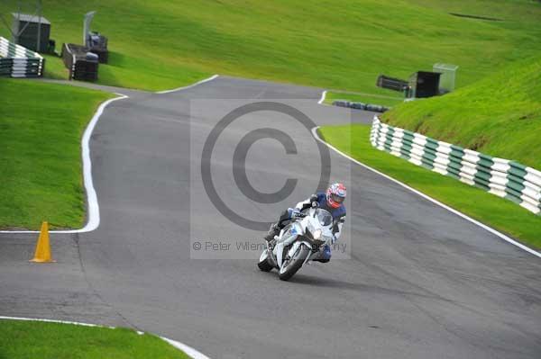 Motorcycle action photographs;cadwell;cadwell park photographs;event digital images;eventdigitalimages;motor racing louth lincolnshire;no limits trackday;peter wileman photography;trackday;trackday digital images;trackday photos