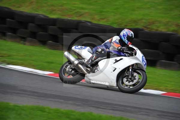 Motorcycle action photographs;cadwell;cadwell park photographs;event digital images;eventdigitalimages;motor racing louth lincolnshire;no limits trackday;peter wileman photography;trackday;trackday digital images;trackday photos