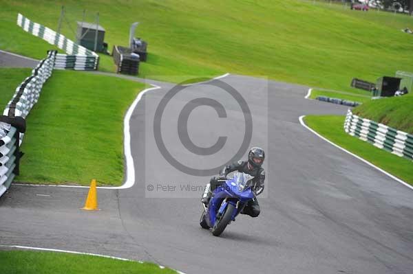 Motorcycle action photographs;cadwell;cadwell park photographs;event digital images;eventdigitalimages;motor racing louth lincolnshire;no limits trackday;peter wileman photography;trackday;trackday digital images;trackday photos
