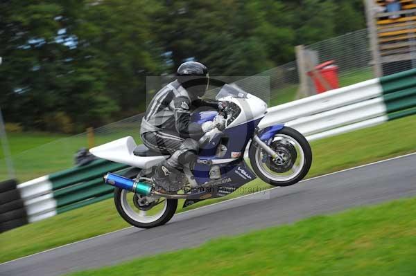 Motorcycle action photographs;cadwell;cadwell park photographs;event digital images;eventdigitalimages;motor racing louth lincolnshire;no limits trackday;peter wileman photography;trackday;trackday digital images;trackday photos