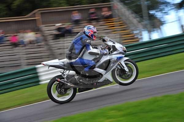Motorcycle action photographs;cadwell;cadwell park photographs;event digital images;eventdigitalimages;motor racing louth lincolnshire;no limits trackday;peter wileman photography;trackday;trackday digital images;trackday photos
