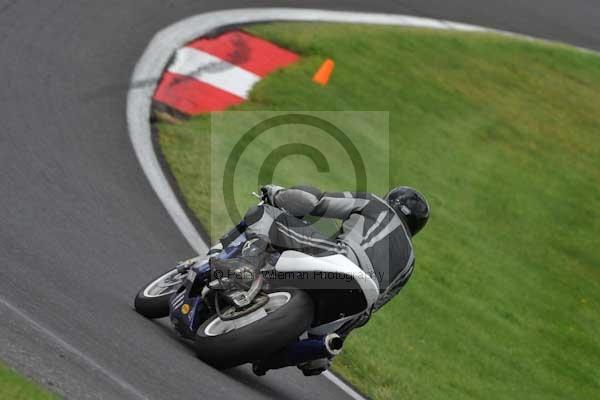 Motorcycle action photographs;cadwell;cadwell park photographs;event digital images;eventdigitalimages;motor racing louth lincolnshire;no limits trackday;peter wileman photography;trackday;trackday digital images;trackday photos