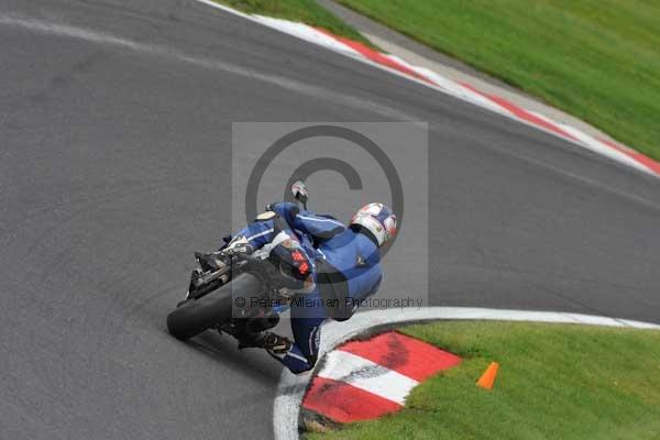 Motorcycle action photographs;cadwell;cadwell park photographs;event digital images;eventdigitalimages;motor racing louth lincolnshire;no limits trackday;peter wileman photography;trackday;trackday digital images;trackday photos