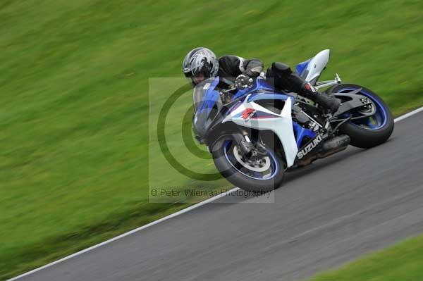 Motorcycle action photographs;cadwell;cadwell park photographs;event digital images;eventdigitalimages;motor racing louth lincolnshire;no limits trackday;peter wileman photography;trackday;trackday digital images;trackday photos