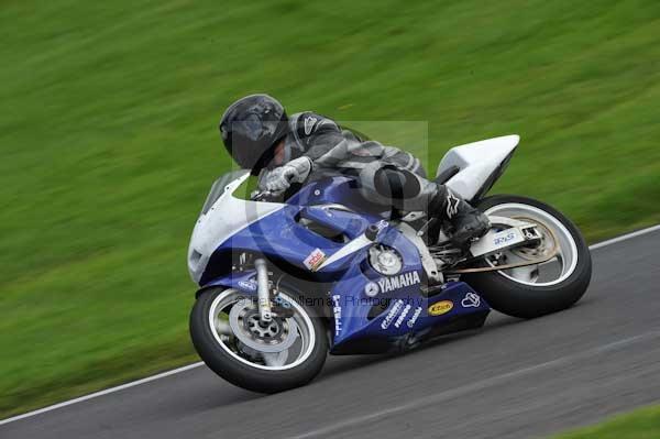 Motorcycle action photographs;cadwell;cadwell park photographs;event digital images;eventdigitalimages;motor racing louth lincolnshire;no limits trackday;peter wileman photography;trackday;trackday digital images;trackday photos