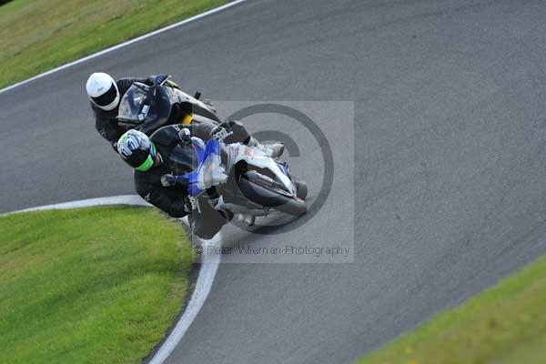 Motorcycle action photographs;cadwell;cadwell park photographs;event digital images;eventdigitalimages;motor racing louth lincolnshire;no limits trackday;peter wileman photography;trackday;trackday digital images;trackday photos