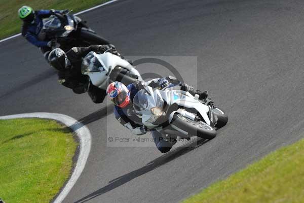 Motorcycle action photographs;cadwell;cadwell park photographs;event digital images;eventdigitalimages;motor racing louth lincolnshire;no limits trackday;peter wileman photography;trackday;trackday digital images;trackday photos