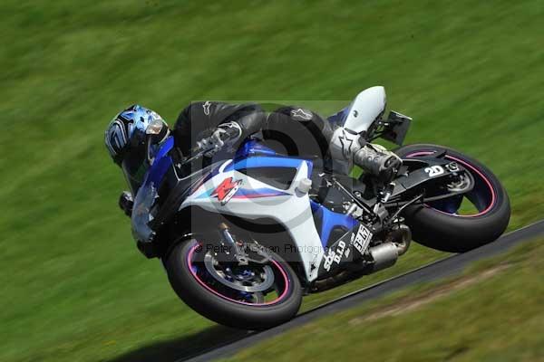 Motorcycle action photographs;cadwell;cadwell park photographs;event digital images;eventdigitalimages;motor racing louth lincolnshire;no limits trackday;peter wileman photography;trackday;trackday digital images;trackday photos