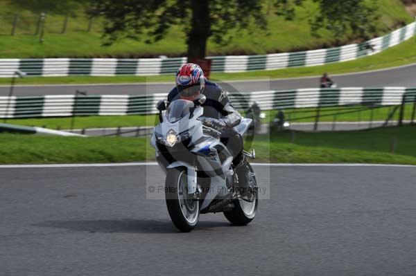 Motorcycle action photographs;cadwell;cadwell park photographs;event digital images;eventdigitalimages;motor racing louth lincolnshire;no limits trackday;peter wileman photography;trackday;trackday digital images;trackday photos