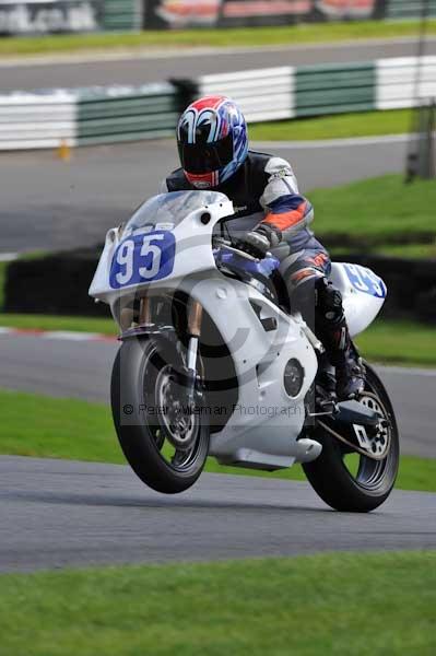 Motorcycle action photographs;cadwell;cadwell park photographs;event digital images;eventdigitalimages;motor racing louth lincolnshire;no limits trackday;peter wileman photography;trackday;trackday digital images;trackday photos