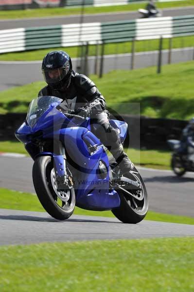 Motorcycle action photographs;cadwell;cadwell park photographs;event digital images;eventdigitalimages;motor racing louth lincolnshire;no limits trackday;peter wileman photography;trackday;trackday digital images;trackday photos