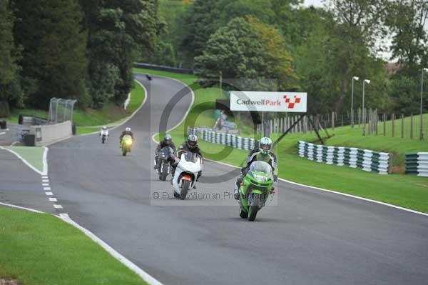 Motorcycle action photographs;cadwell;cadwell park photographs;event digital images;eventdigitalimages;motor racing louth lincolnshire;no limits trackday;peter wileman photography;trackday;trackday digital images;trackday photos