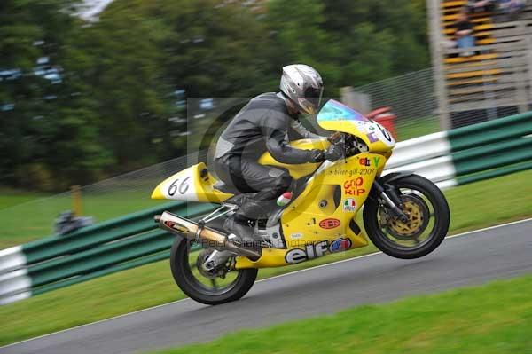 Motorcycle action photographs;cadwell;cadwell park photographs;event digital images;eventdigitalimages;motor racing louth lincolnshire;no limits trackday;peter wileman photography;trackday;trackday digital images;trackday photos