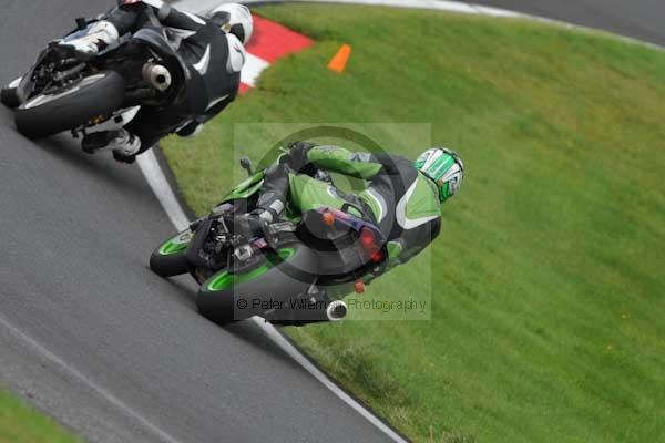 Motorcycle action photographs;cadwell;cadwell park photographs;event digital images;eventdigitalimages;motor racing louth lincolnshire;no limits trackday;peter wileman photography;trackday;trackday digital images;trackday photos