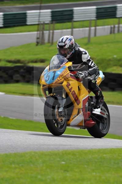 Motorcycle action photographs;cadwell;cadwell park photographs;event digital images;eventdigitalimages;motor racing louth lincolnshire;no limits trackday;peter wileman photography;trackday;trackday digital images;trackday photos