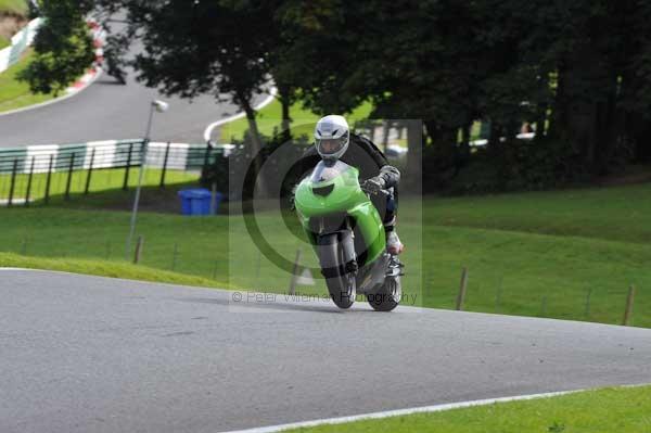 Motorcycle action photographs;cadwell;cadwell park photographs;event digital images;eventdigitalimages;motor racing louth lincolnshire;no limits trackday;peter wileman photography;trackday;trackday digital images;trackday photos