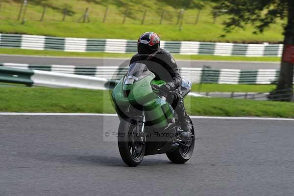 Motorcycle action photographs;cadwell;cadwell park photographs;event digital images;eventdigitalimages;motor racing louth lincolnshire;no limits trackday;peter wileman photography;trackday;trackday digital images;trackday photos