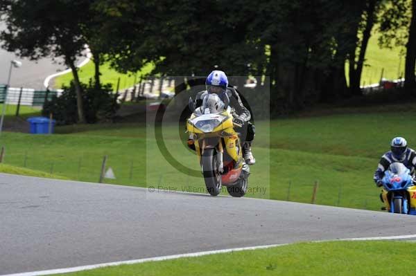 Motorcycle action photographs;cadwell;cadwell park photographs;event digital images;eventdigitalimages;motor racing louth lincolnshire;no limits trackday;peter wileman photography;trackday;trackday digital images;trackday photos