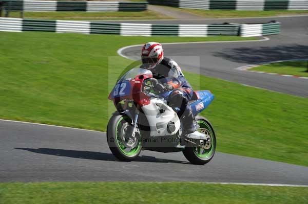 Motorcycle action photographs;cadwell;cadwell park photographs;event digital images;eventdigitalimages;motor racing louth lincolnshire;no limits trackday;peter wileman photography;trackday;trackday digital images;trackday photos
