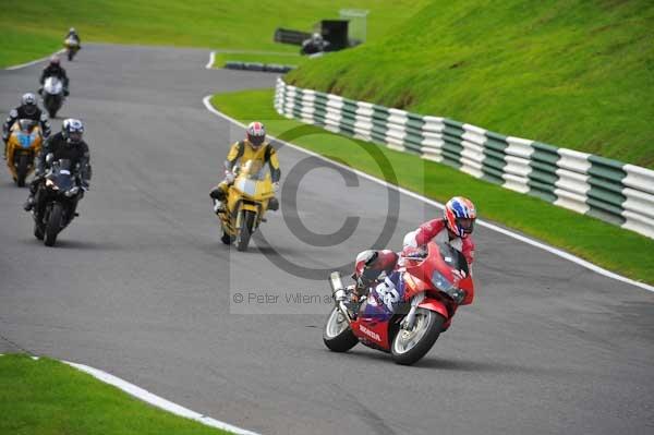 Motorcycle action photographs;cadwell;cadwell park photographs;event digital images;eventdigitalimages;motor racing louth lincolnshire;no limits trackday;peter wileman photography;trackday;trackday digital images;trackday photos