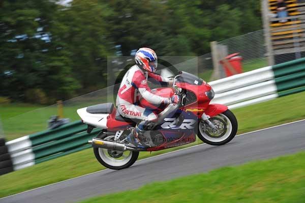 Motorcycle action photographs;cadwell;cadwell park photographs;event digital images;eventdigitalimages;motor racing louth lincolnshire;no limits trackday;peter wileman photography;trackday;trackday digital images;trackday photos