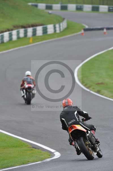 Motorcycle action photographs;cadwell;cadwell park photographs;event digital images;eventdigitalimages;motor racing louth lincolnshire;no limits trackday;peter wileman photography;trackday;trackday digital images;trackday photos