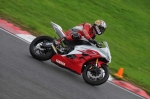 Motorcycle-action-photographs;cadwell;cadwell-park-photographs;event-digital-images;eventdigitalimages;motor-racing-louth-lincolnshire;no-limits-trackday;peter-wileman-photography;trackday;trackday-digital-images;trackday-photos