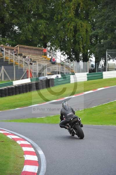 Motorcycle action photographs;cadwell;cadwell park photographs;event digital images;eventdigitalimages;motor racing louth lincolnshire;no limits trackday;peter wileman photography;trackday;trackday digital images;trackday photos