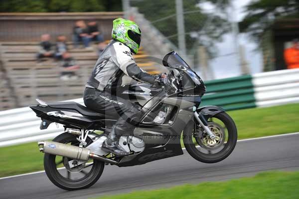 Motorcycle action photographs;cadwell;cadwell park photographs;event digital images;eventdigitalimages;motor racing louth lincolnshire;no limits trackday;peter wileman photography;trackday;trackday digital images;trackday photos