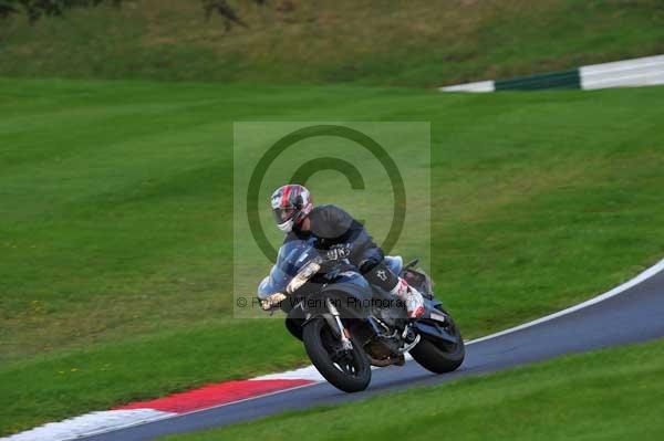 Motorcycle action photographs;cadwell;cadwell park photographs;event digital images;eventdigitalimages;motor racing louth lincolnshire;no limits trackday;peter wileman photography;trackday;trackday digital images;trackday photos