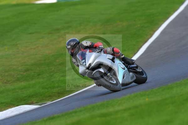 Motorcycle action photographs;cadwell;cadwell park photographs;event digital images;eventdigitalimages;motor racing louth lincolnshire;no limits trackday;peter wileman photography;trackday;trackday digital images;trackday photos