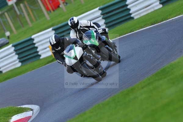 Motorcycle action photographs;cadwell;cadwell park photographs;event digital images;eventdigitalimages;motor racing louth lincolnshire;no limits trackday;peter wileman photography;trackday;trackday digital images;trackday photos