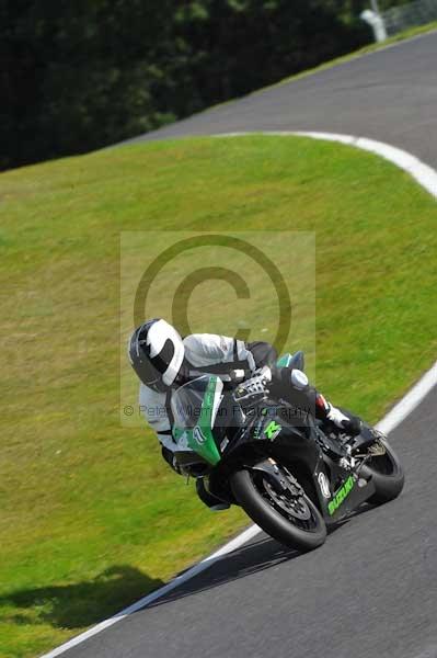 Motorcycle action photographs;cadwell;cadwell park photographs;event digital images;eventdigitalimages;motor racing louth lincolnshire;no limits trackday;peter wileman photography;trackday;trackday digital images;trackday photos