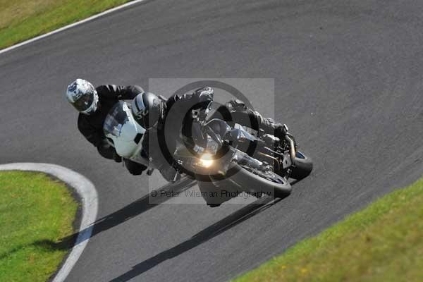 Motorcycle action photographs;cadwell;cadwell park photographs;event digital images;eventdigitalimages;motor racing louth lincolnshire;no limits trackday;peter wileman photography;trackday;trackday digital images;trackday photos