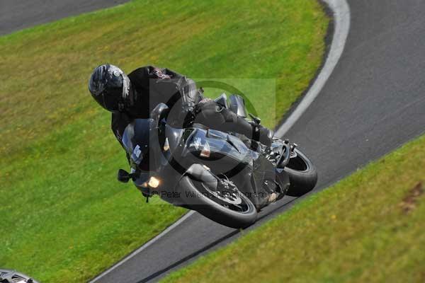 Motorcycle action photographs;cadwell;cadwell park photographs;event digital images;eventdigitalimages;motor racing louth lincolnshire;no limits trackday;peter wileman photography;trackday;trackday digital images;trackday photos