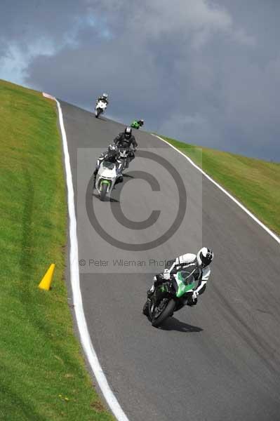 Motorcycle action photographs;cadwell;cadwell park photographs;event digital images;eventdigitalimages;motor racing louth lincolnshire;no limits trackday;peter wileman photography;trackday;trackday digital images;trackday photos